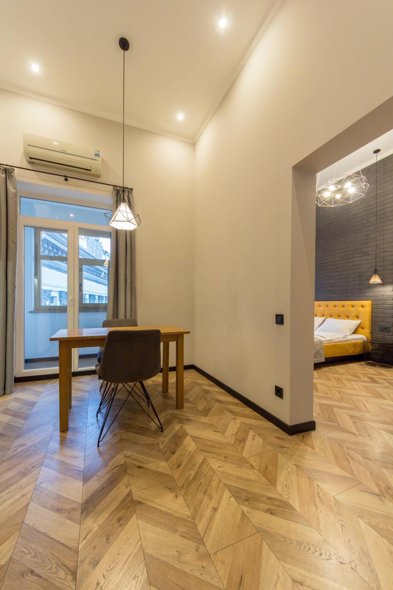 Central Apartments Maidan Area เคียฟ ภายนอก รูปภาพ
